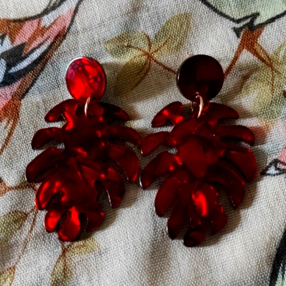 SALE - Fiery RED Marbled Acrylic Palm Monstera Leaf Pierced Earrings NOC Leaves - Picture 1 of 6